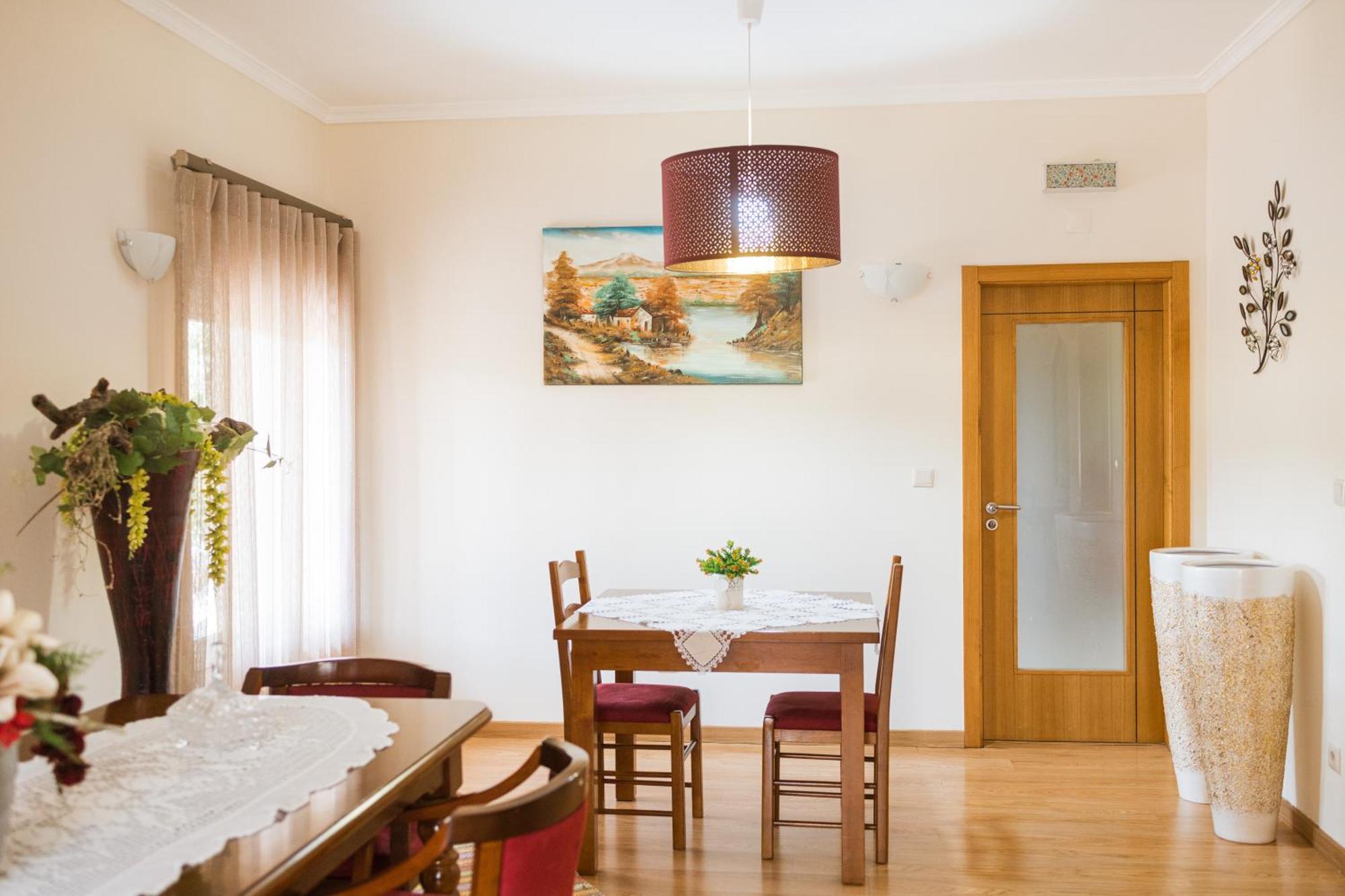 Olhares Do Douro Guest House Torre De Moncorvo Exterior photo