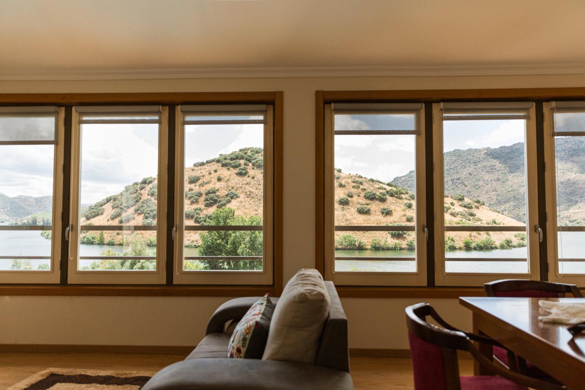 Olhares Do Douro Guest House Torre De Moncorvo Exterior photo