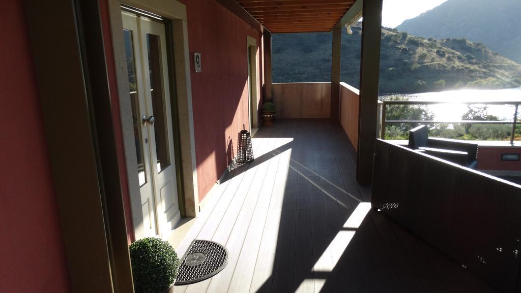 Olhares Do Douro Guest House Torre De Moncorvo Exterior photo